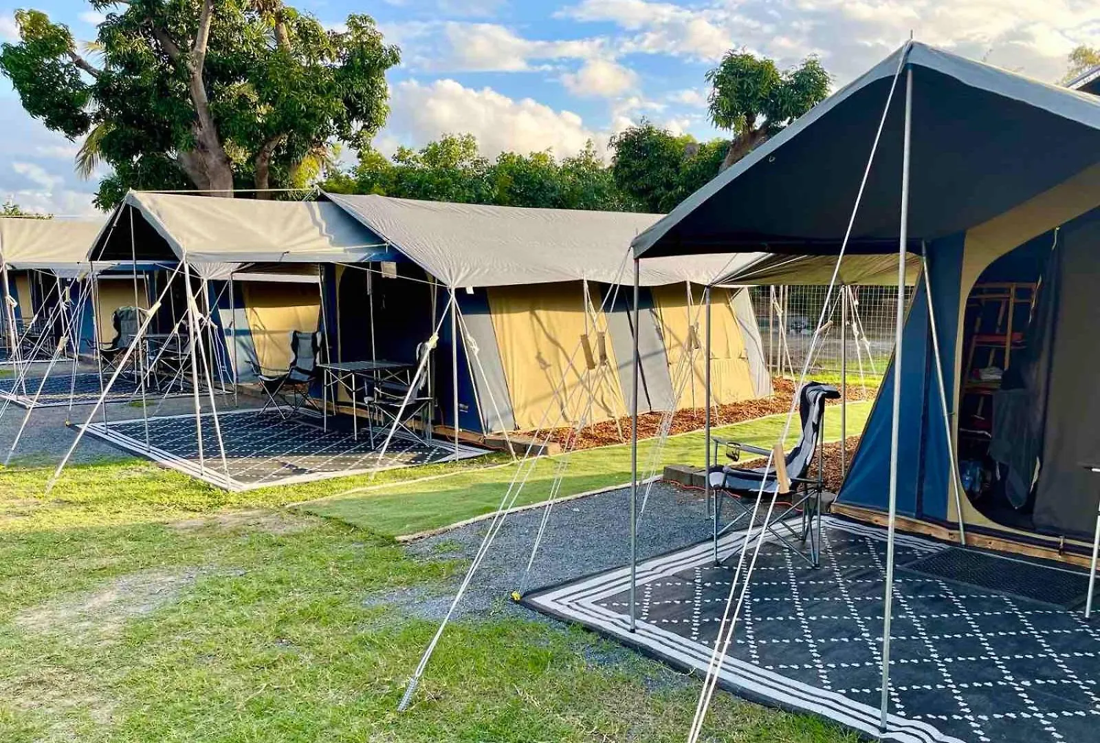 Mycow Accommodation Mackay 2*,  Australia